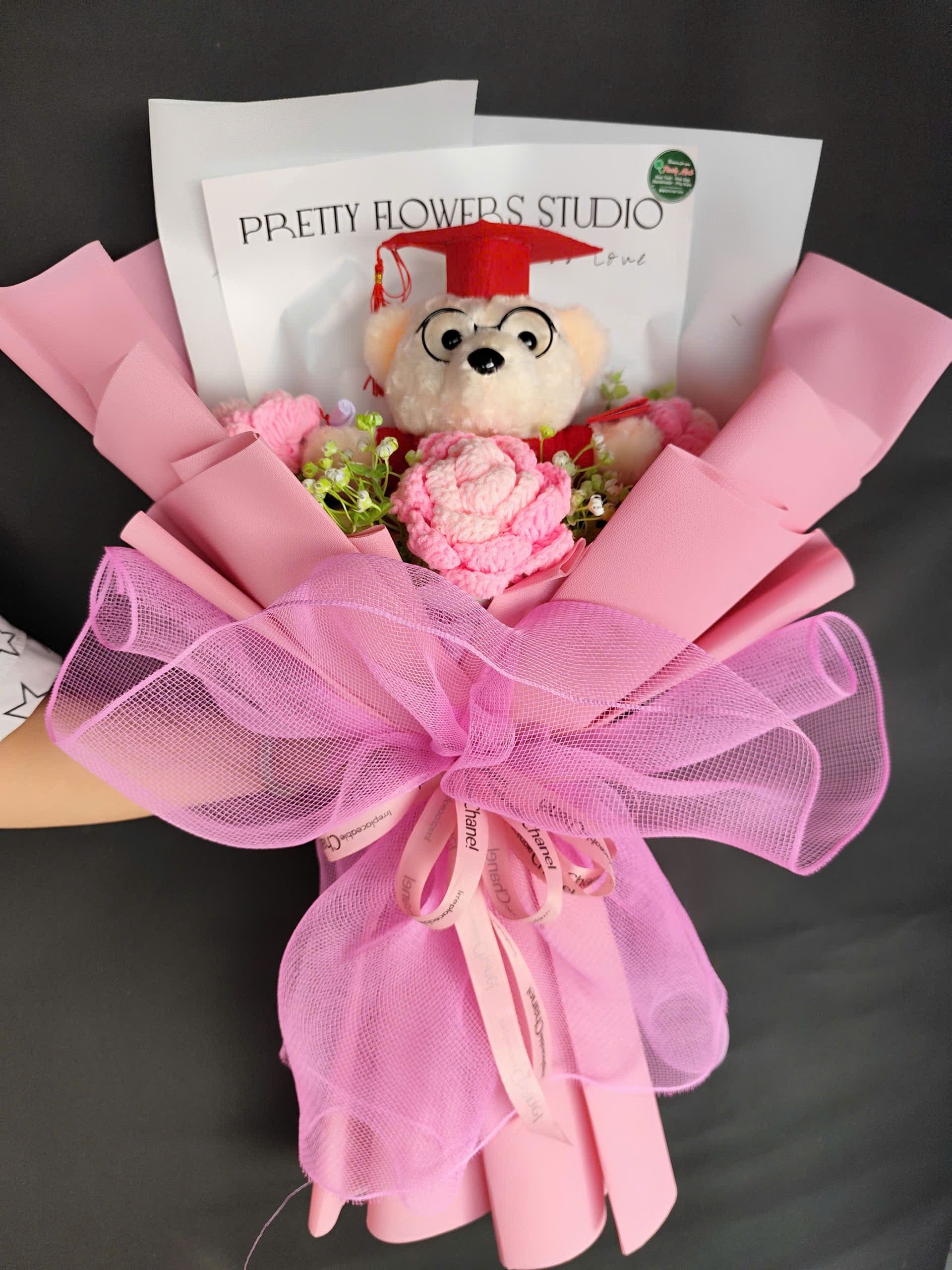 Hoa len tốt nghiệp